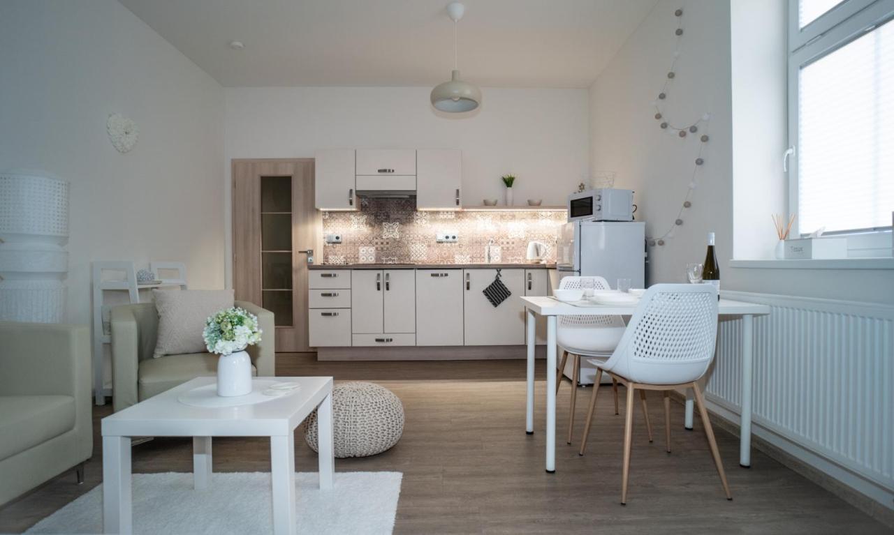 Apartmanovy Dum Sklipek Trutnov Εξωτερικό φωτογραφία